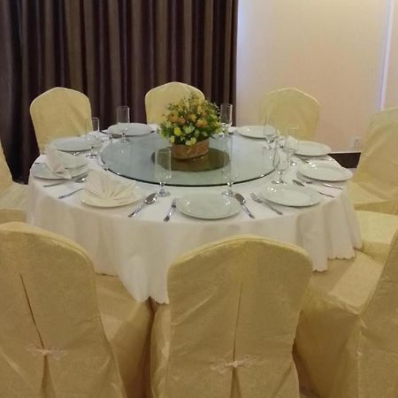 Jun Yue Hotel Phnom Penh Exterior photo